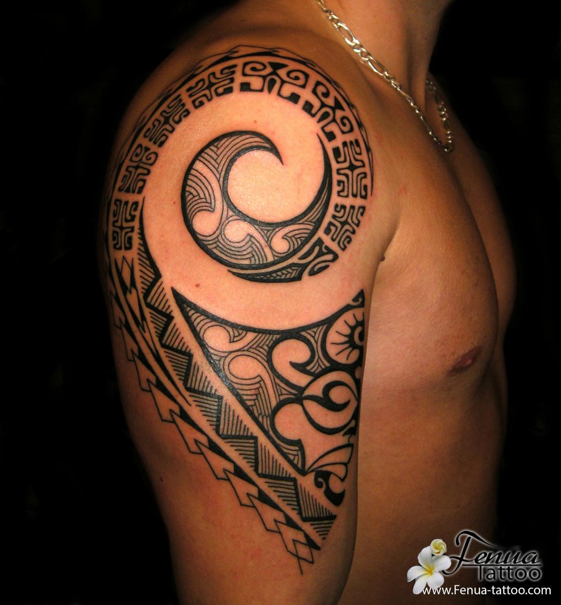 tatouage maori et polynesien sur le bras