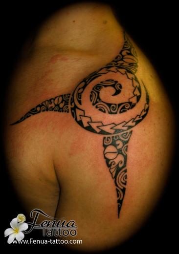 81°) tattoo style polynesien