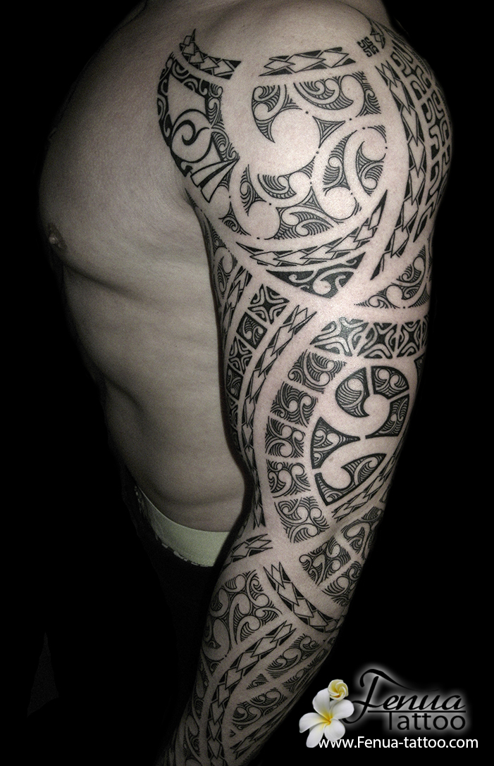 tatouage polynésien tribale
