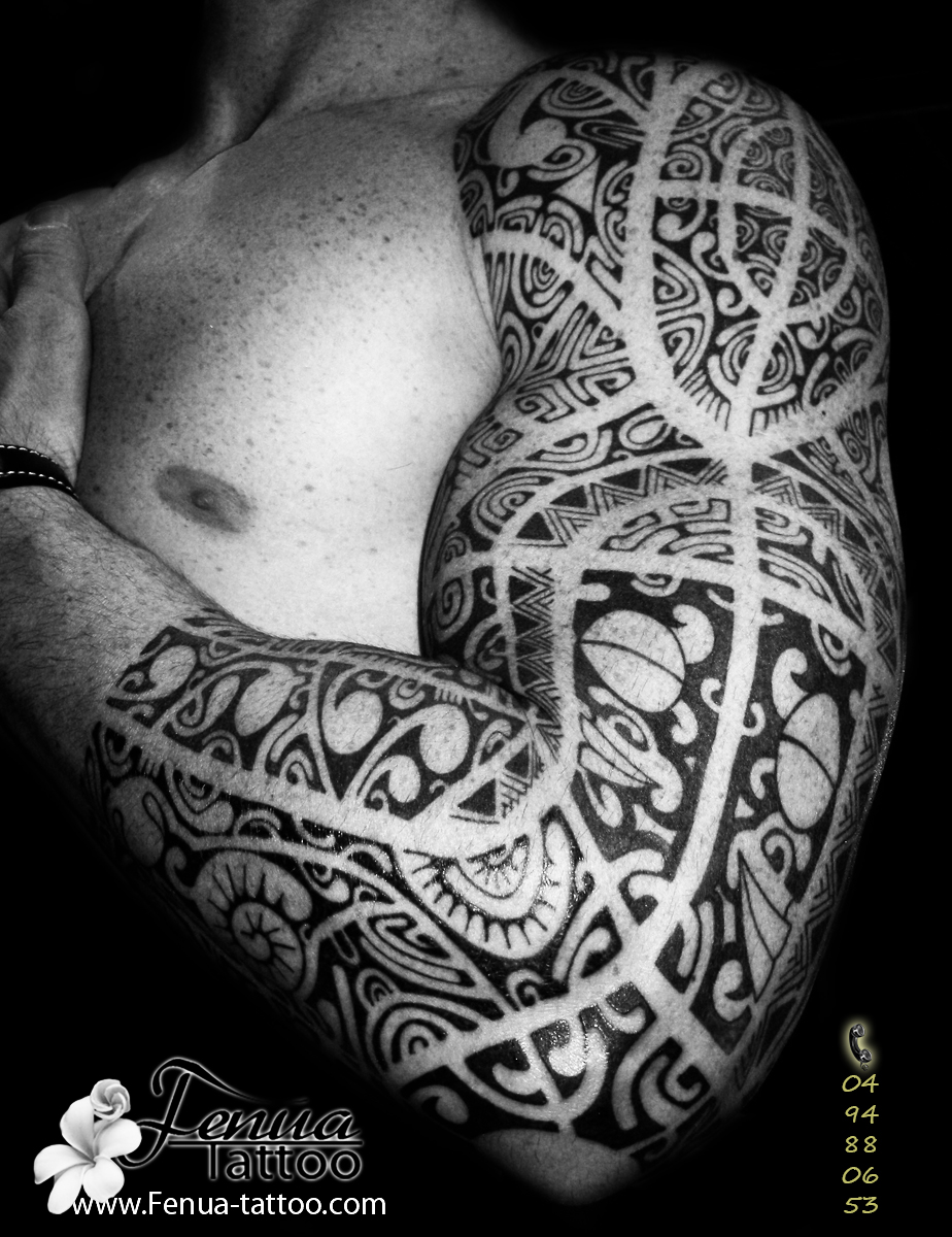 tatouage maori et polynesien sur le bras
